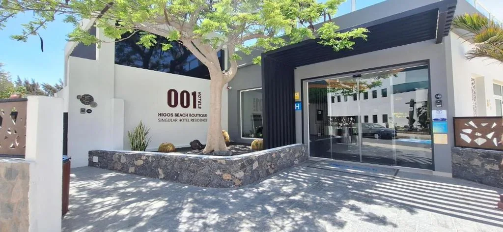 001 HIGOS BEACH BOUTIQUE Singular Hotel Residence