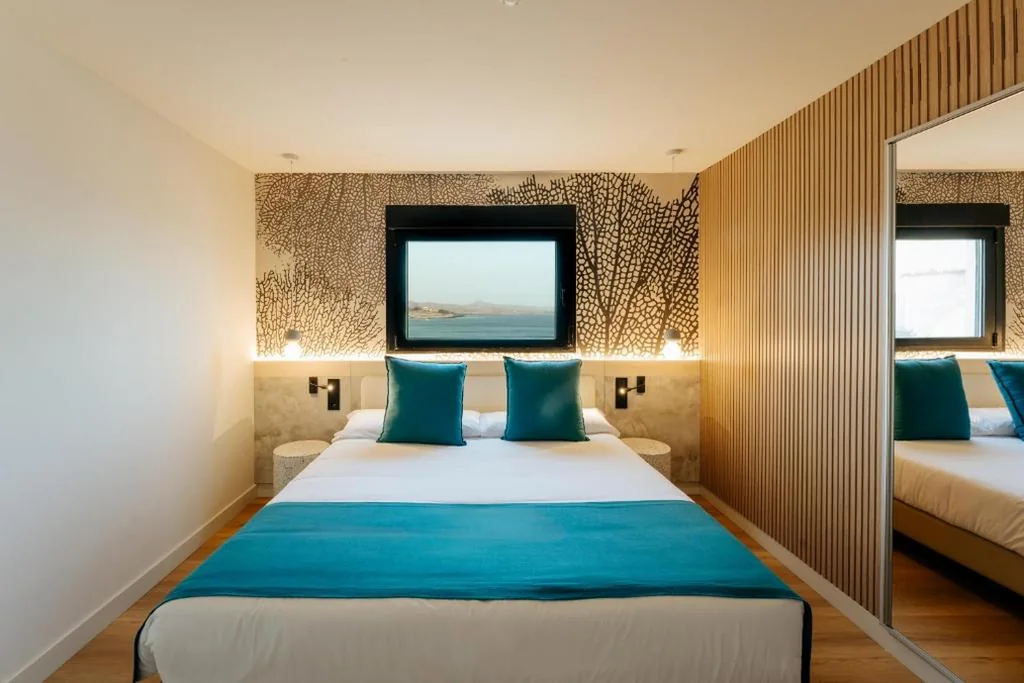 Superior Suite mit Meerblick — 001 HIGOS BEACH BOUTIQUE Singular Hotel Residence