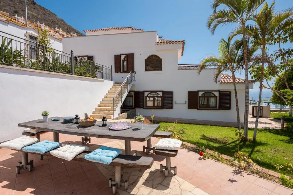 Villa met uitzicht op de tuin — 1 VILLA Conde prívate pool,sea view & BBQ!