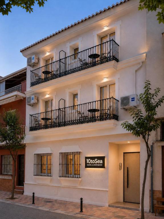 10ToSea Premium Hostal