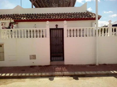 2 Bed-Sleeps 5-Private Pool-Pets-AirCon — foto 9