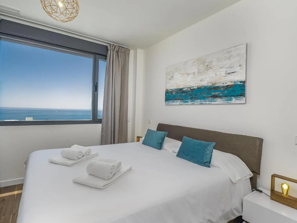 2254-Luxury villa with private pool and seaview