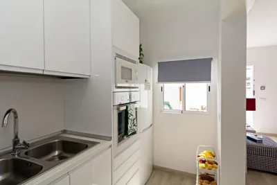 2BR Terrace Home - 10 min walk to the Beach — foto 11