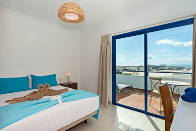 3BR Home - Private Heated Pool - Parking — 写真 2