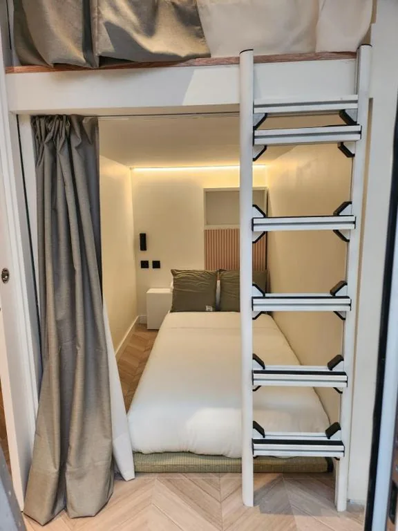 Cama em dormitório misto com 4 camas — 4 Bears Sharehome