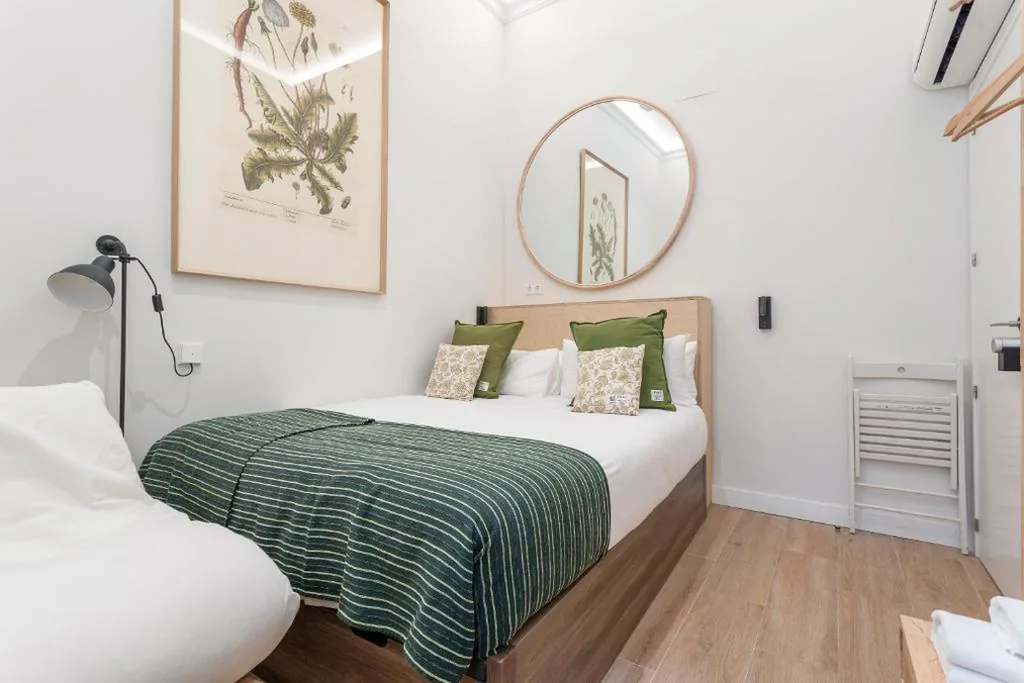 Quarto com cama grande — 4 Bears Sharehome