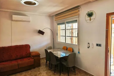 4-Bed Villa Sleeps 8 Pets Ok & 10 min to Beach — foto 10