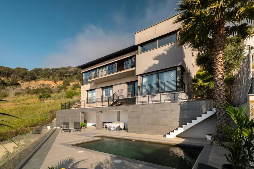 Villa — 4 BR vila 25 minutes to Barcelona Fantastic sea views pool