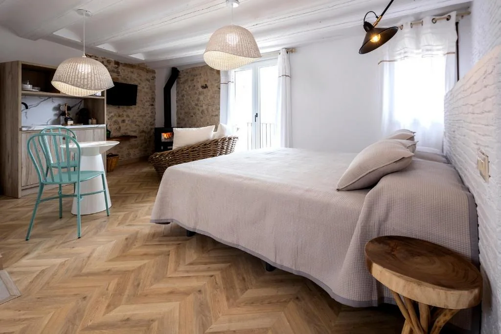 Habitación con cama extragrande y vistas a la montaña — 40 de Mayo