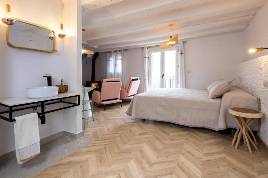 Habitación Deluxe con cama extragrande — 40 de Mayo