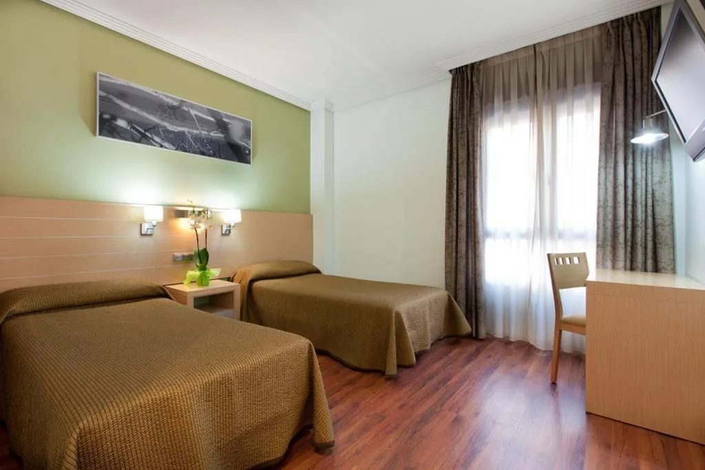 Habitación Doble - 2 camas — 4C Bravo Murillo