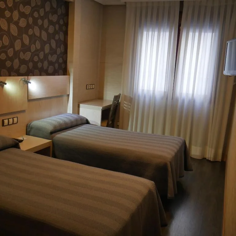 Superior-Doppelzimmer mit 2 Einzelbetten — 4C Cuatro Caminos