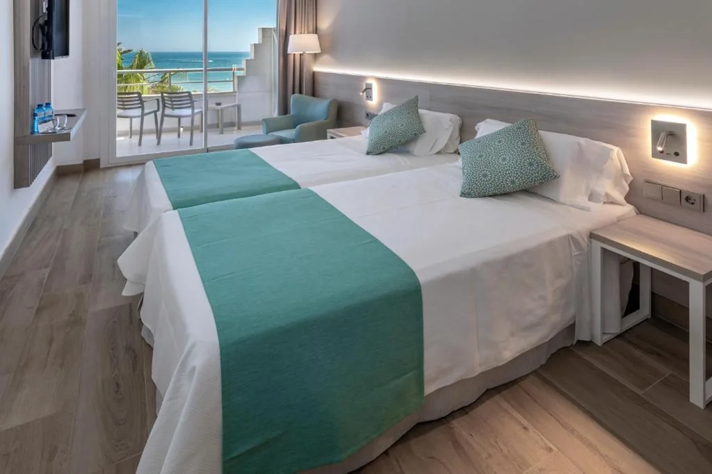 Habitación Doble con vistas al mar (2 adultos) — 4R Casablanca Playa