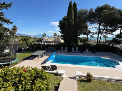 5 Bedroom Villa with HEATED Pool with breath-taking Sea Views, Walking distances to Shops Restaurants Beach — foto 4