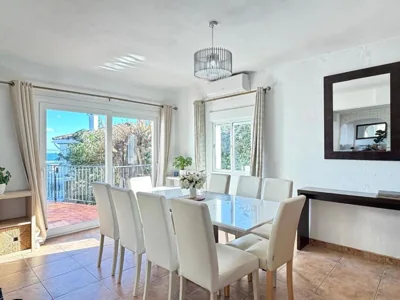 5 Bedroom Villa with HEATED Pool with breath-taking Sea Views, Walking distances to Shops Restaurants Beach — foto 5