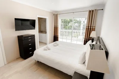 6 bedroom villa near Calahonda — 写真 10