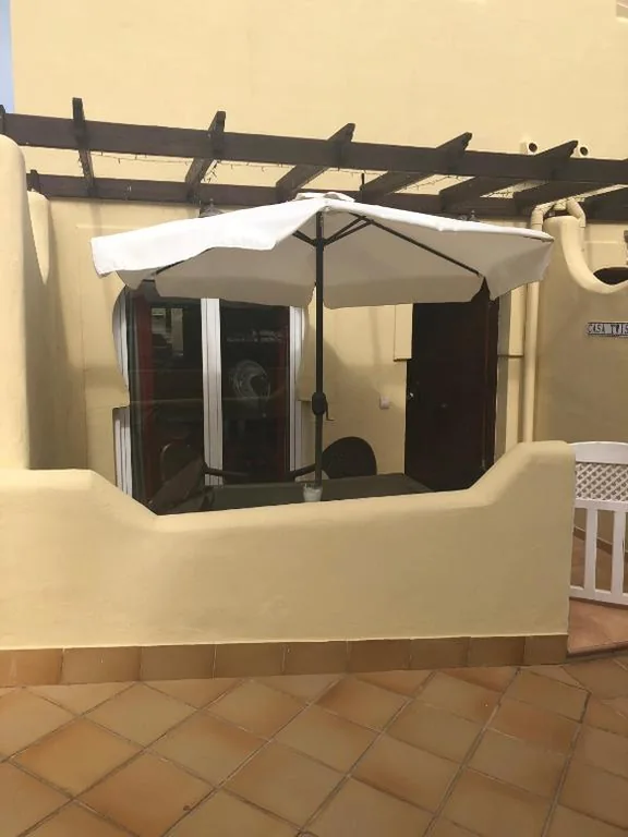 Casa de 3 dormitorios — 60 El Sultan, 20 Pedroy Guy Vandaele