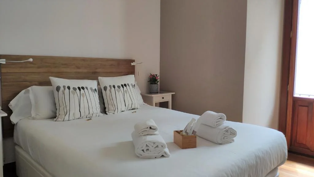 Standard Double Room — 7 Kale Bed and Breakfast