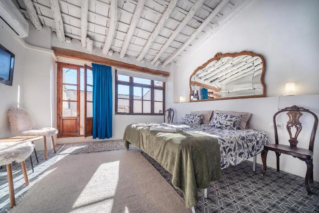 Camera Matrimoniale con terrazza - 1 o 2 letti — 7 Pisos Casa Rural de Pueblo