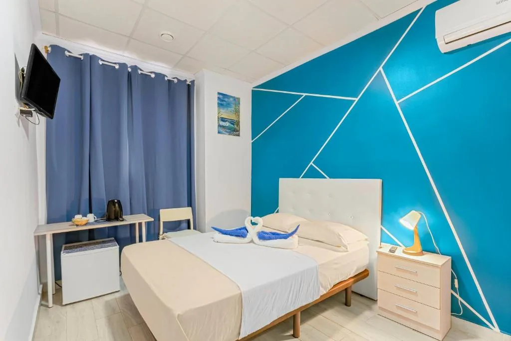 Doppelzimmer für Gäste mit eingeschränkter Mobilität — 7A Hostal