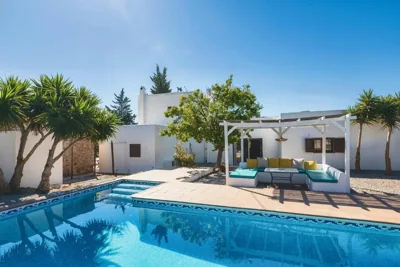 8 Guests Large Villa near Bossa Beaches & Airport — Foto 4