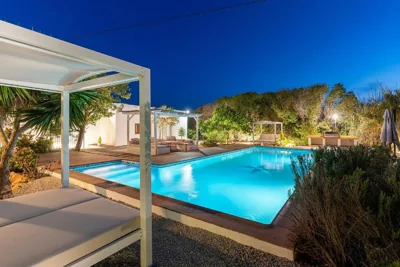 8 Guests Large Villa near Bossa Beaches & Airport — Foto 9