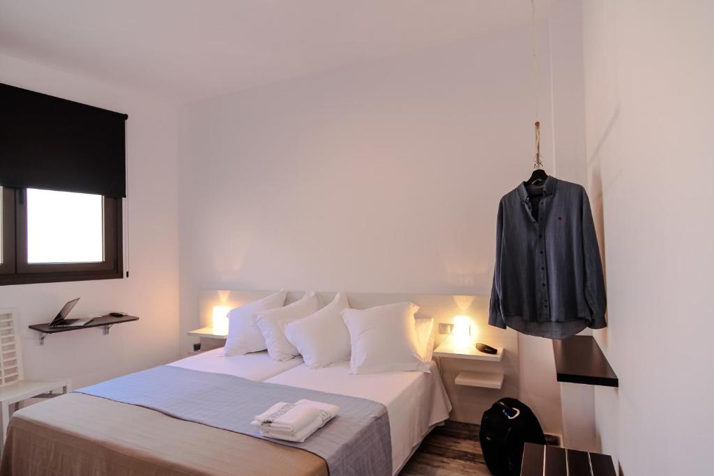 8 Rooms Tarifa