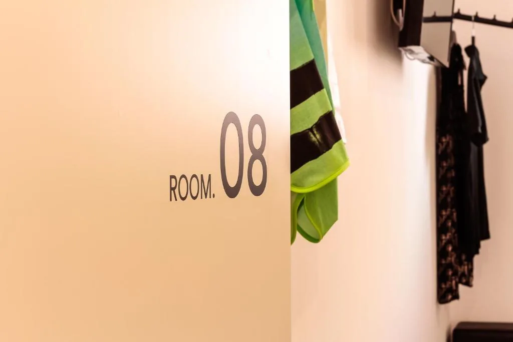 Habitación Doble - 2 camas — 8 Rooms Tarifa