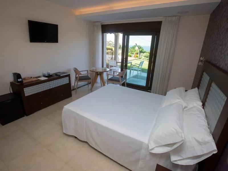 Camera matrimoniale con vista mare — A Ballenera de Caneliñas-Hotel Boutique