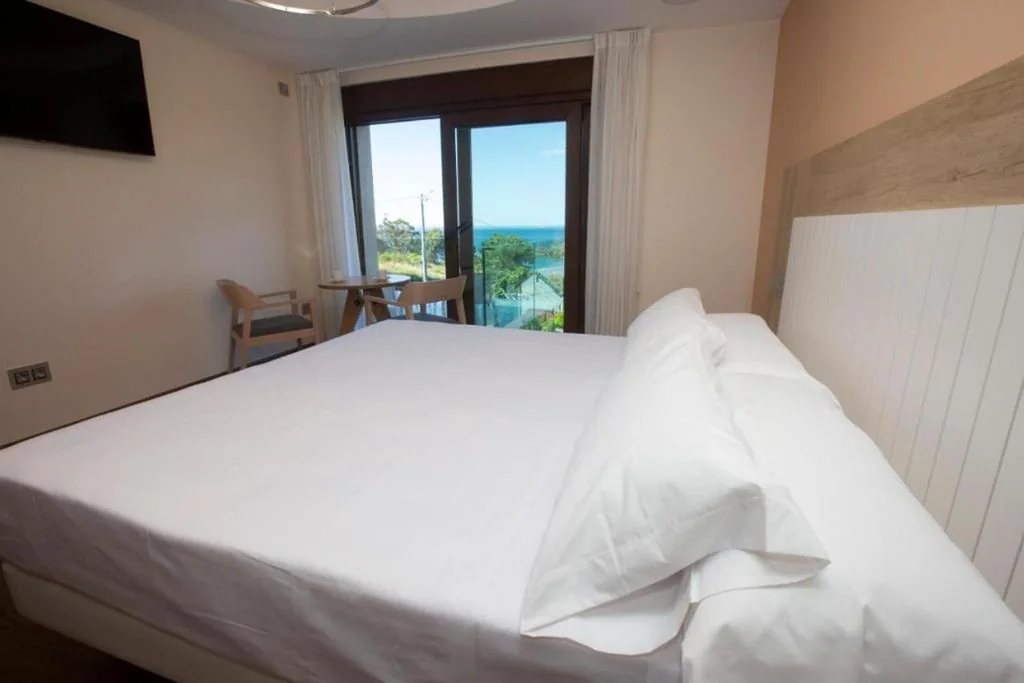 Camera matrimoniale Deluxe con vista mare — A Ballenera de Caneliñas-Hotel Boutique