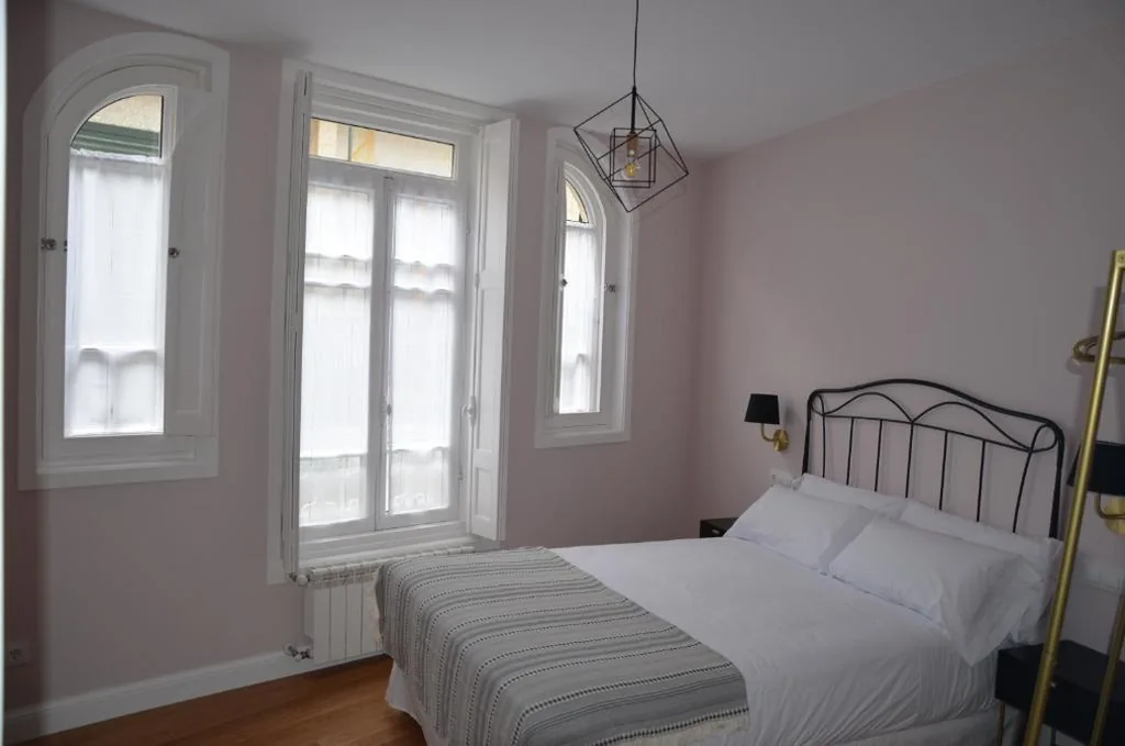 Camera Doppia con bagno in comune — A Casa dos Nores Charming House