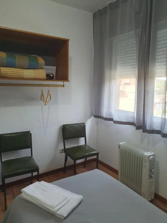 Quarto Duplo com Casa de Banho Privativa - 2 Camas Individuais — A Concha