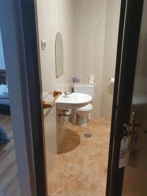 Quarto Duplo com Casa de Banho Privativa — A Concha