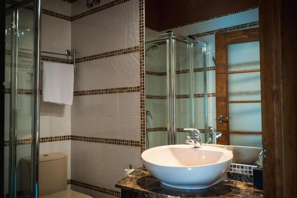 Habitación Doble Estándar — A Corona del Reino