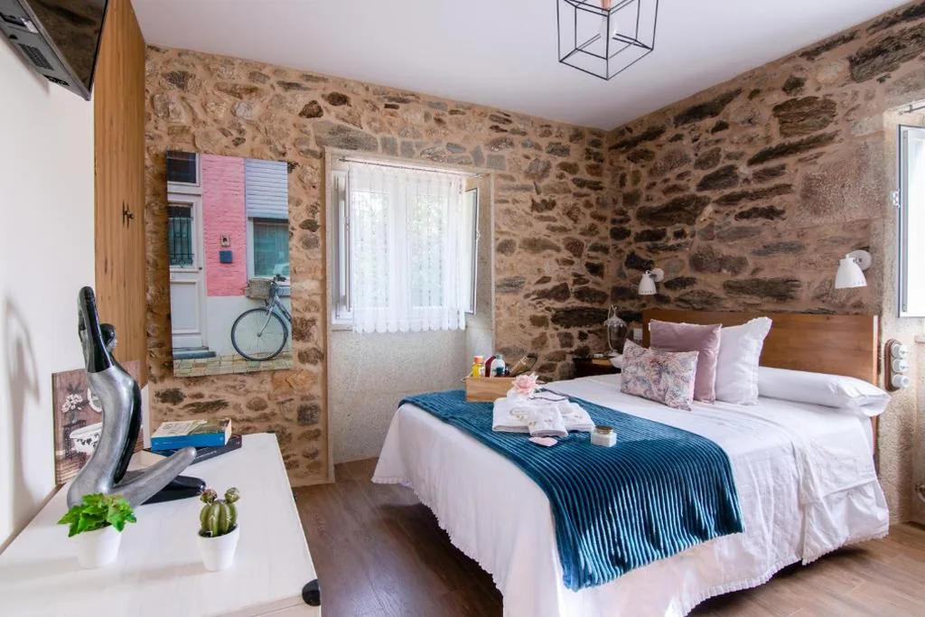 Chambre familiale avec salle de bains privative — A Quinta Das Maceiras