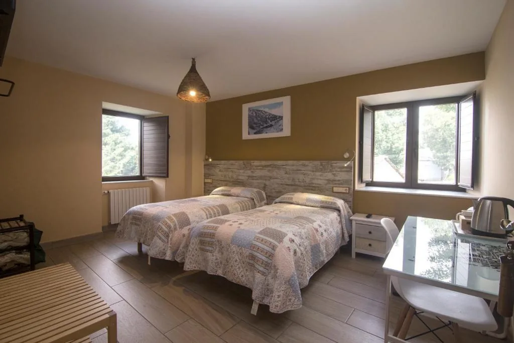 Habitación Doble Superior - 1 o 2 camas — A Reboleira - Casa Nuñez