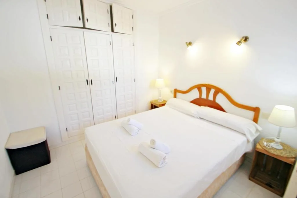 Aaron - holiday home with stunning views and private pool in Calpe