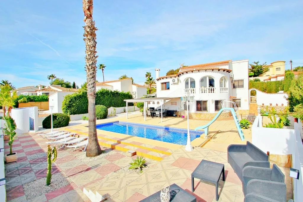 Villa — Aaron - holiday home with stunning views and private pool in Calpe