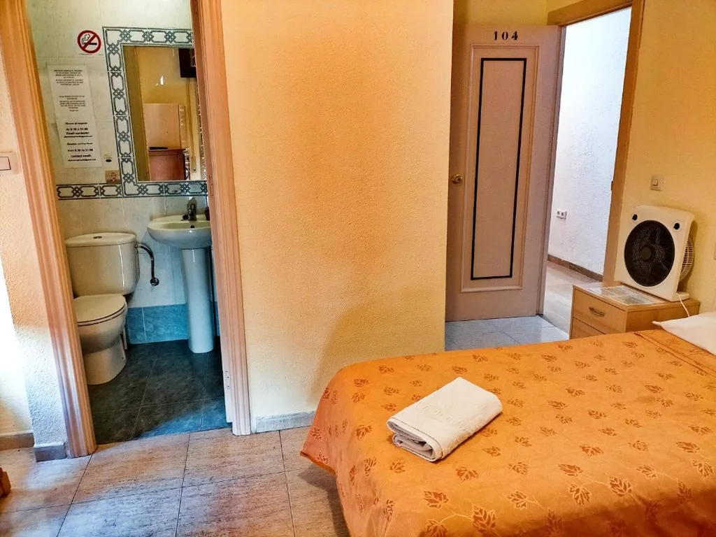 Single Room — AB Pension Granada