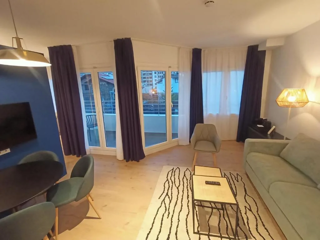 Apartamento com terraço — abba Apartments Playa de Gros San Sebastián