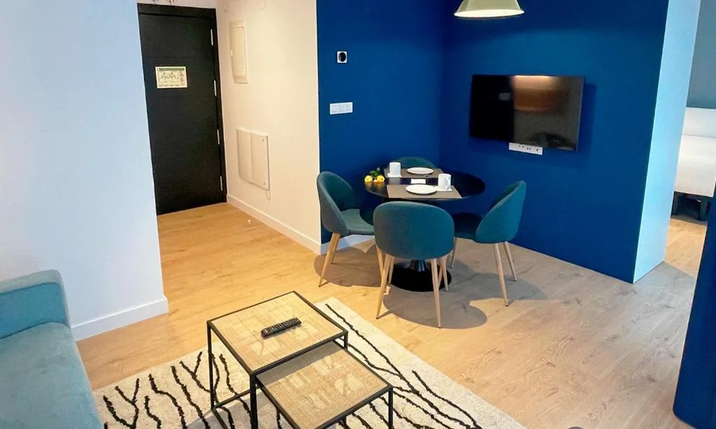 Apartamento com terraço — abba Apartments Playa de Gros San Sebastián