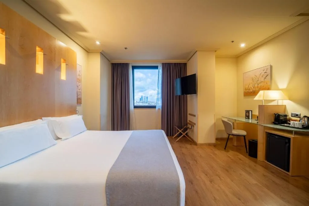 Executive-Doppelzimmer mit 1 oder 2 Betten — Abba Madrid