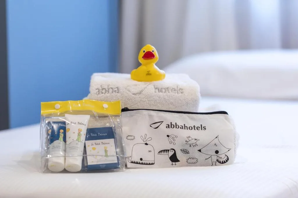 Quarto Triplo Standard — Abba Rambla Hotel
