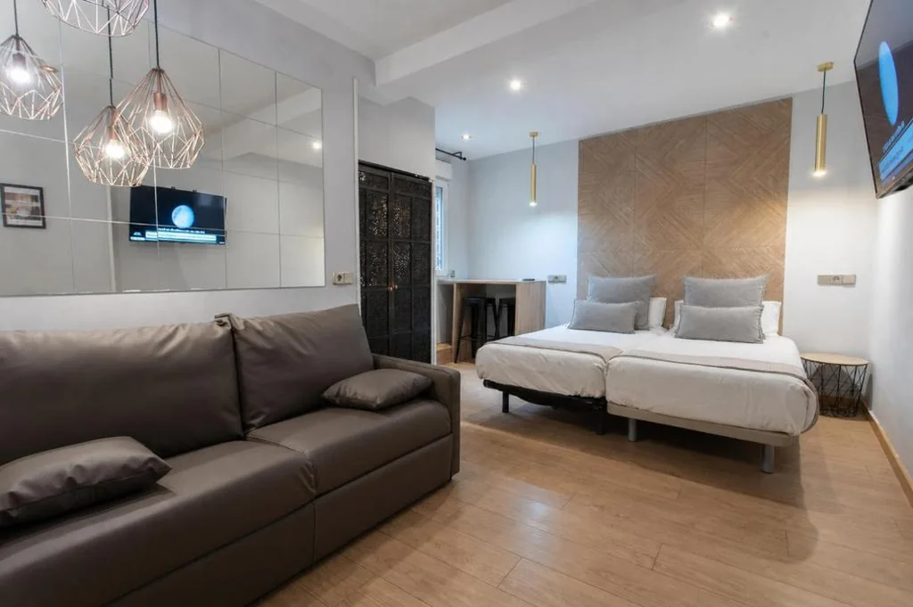 Quadruple Room with Shared Bathroom (2-4 adults) — AbraCadabra Suites