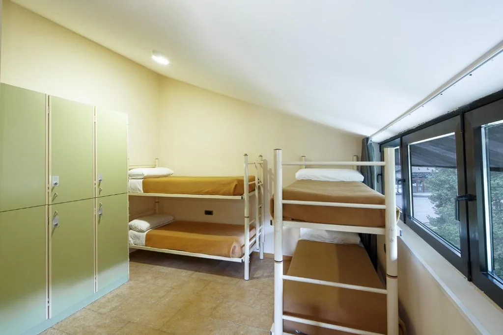 Camera quadrupla — Abrigall Hostel Masella