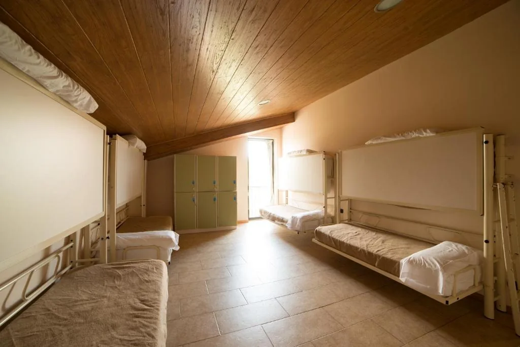 Camera familiare — Abrigall Hostel Masella