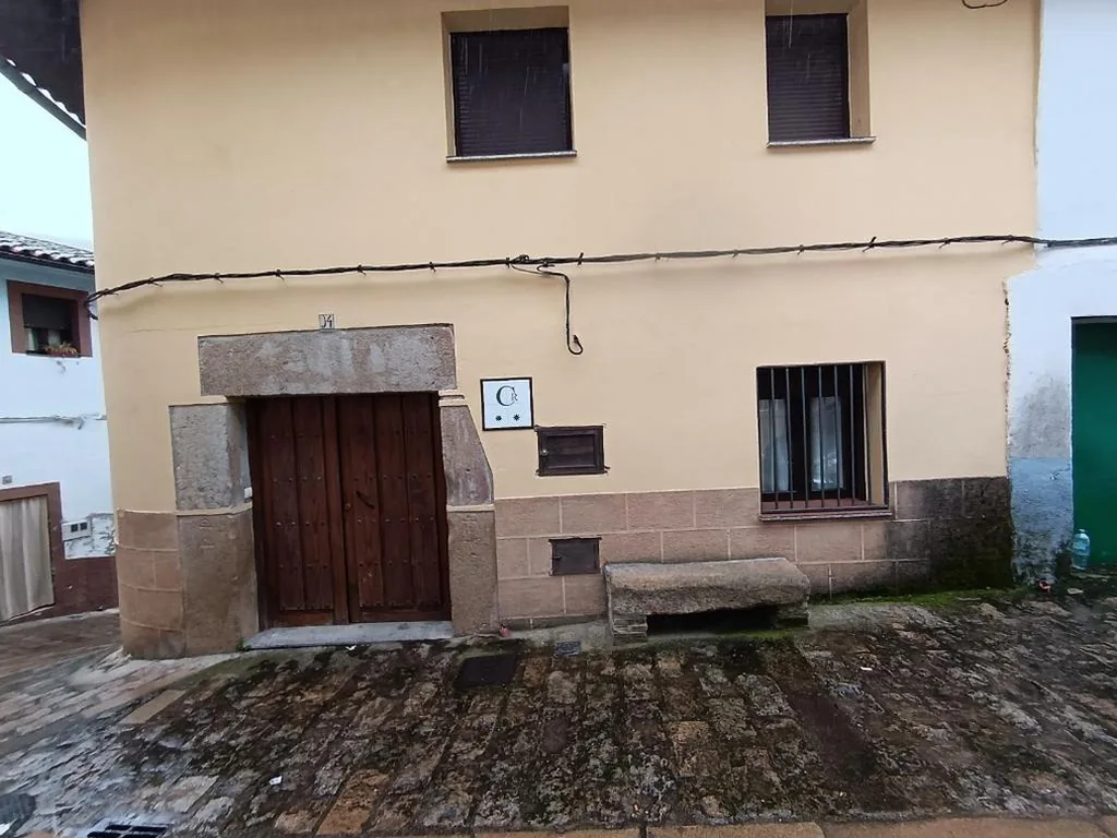 Casa de 4 dormitorios — ABUELA MARIA