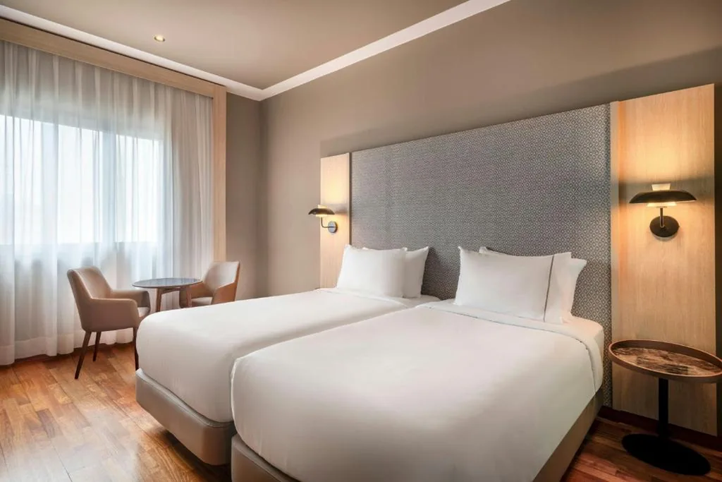 Camera doppia con 2 letti — AC Hotel A Coruña by Marriott