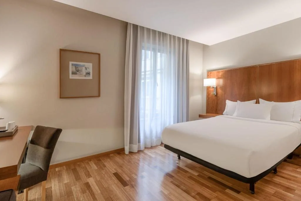 Camera Standard - 1 letto matrimoniale grande — AC Hotel Aitana by Marriott