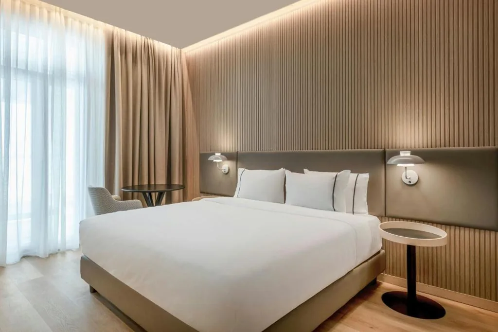 Quarto Standard com vista para a cidade - 1 cama grande — AC Hotel by Marriott Cartagena